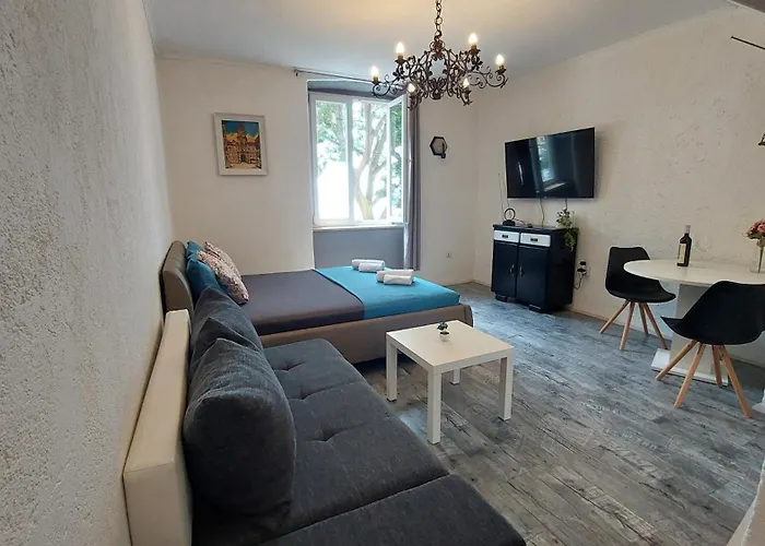 Apartments Lena