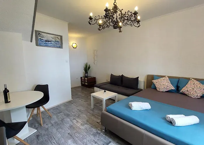 Apartments Lena